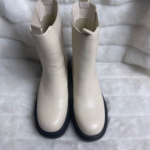 New with box Just Fab Candide Beige vegan leather beige platform boots size 8 - Picture 8 of 11